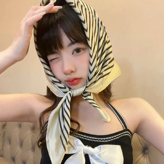 阳光下的冰器